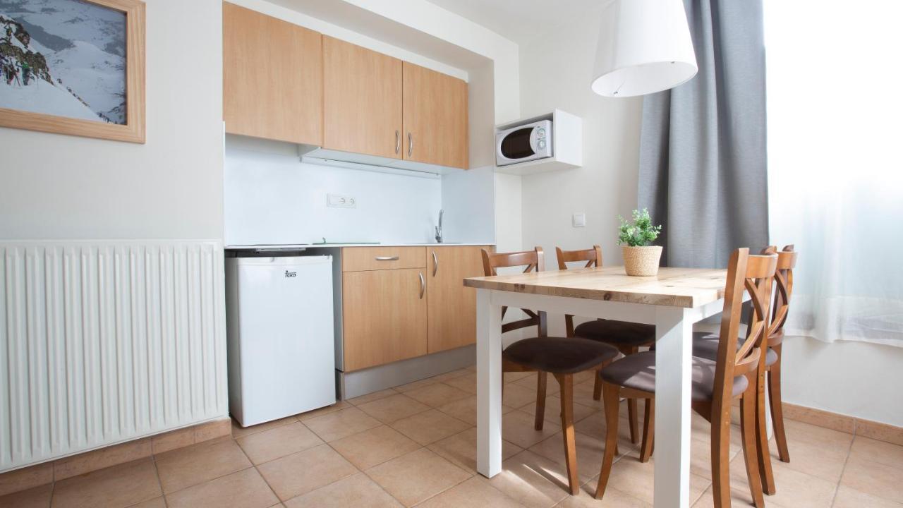 Outdoor Apartaments - Ski กานีโญ ภายนอก รูปภาพ