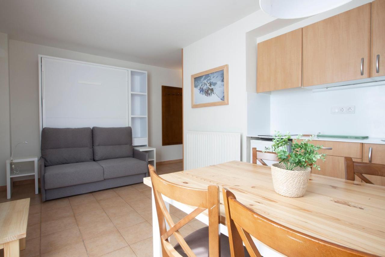 Outdoor Apartaments - Ski กานีโญ ภายนอก รูปภาพ